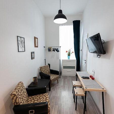 King Seventeen Homes Budapest Esterno foto