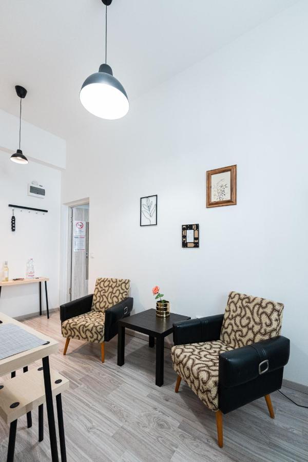 King Seventeen Homes Budapest Esterno foto