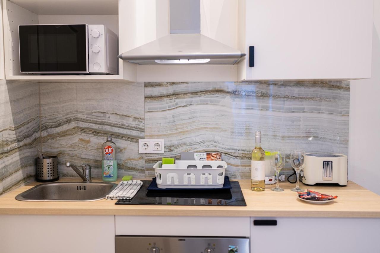 King Seventeen Homes Budapest Esterno foto
