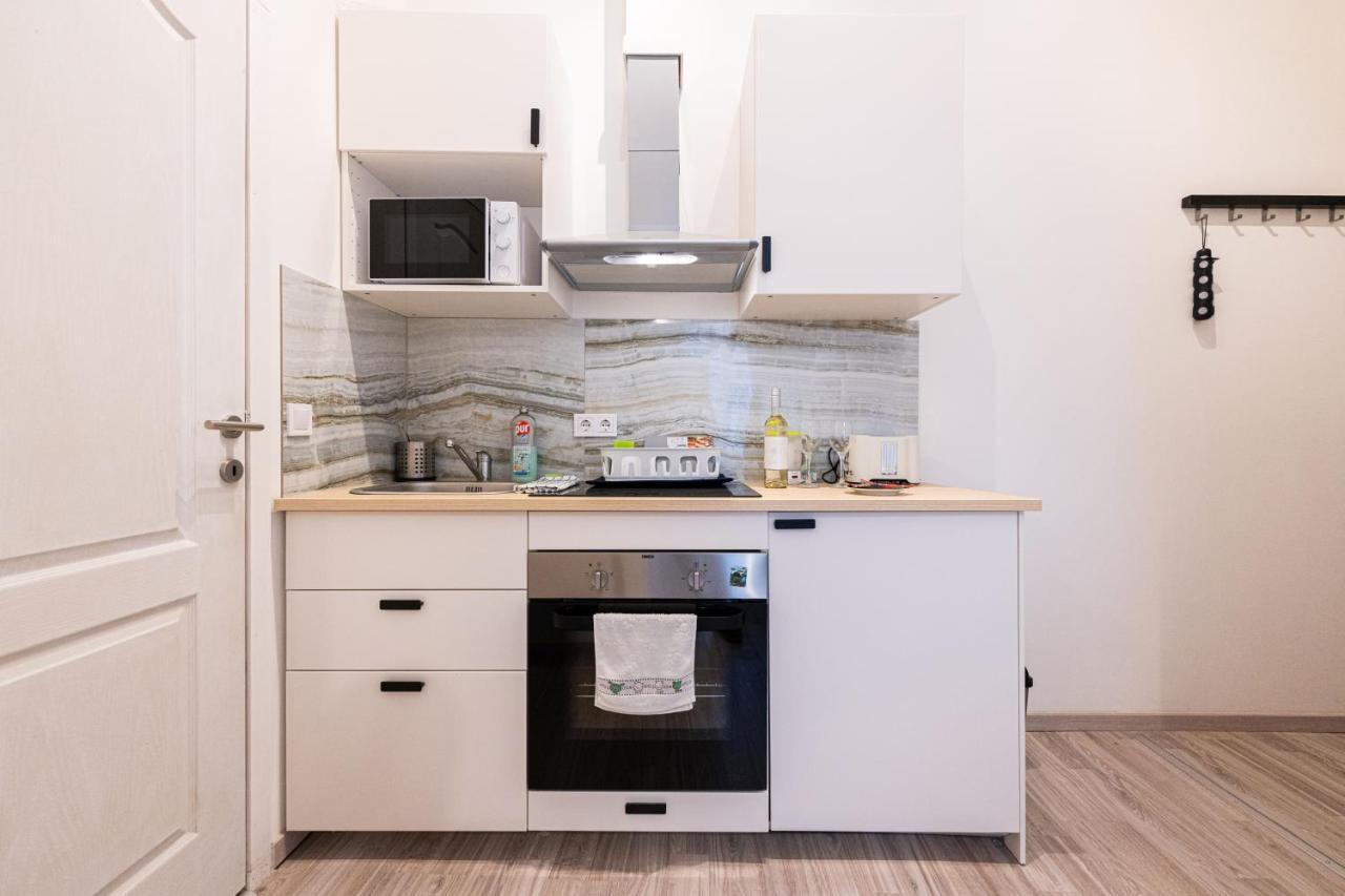 King Seventeen Homes Budapest Esterno foto