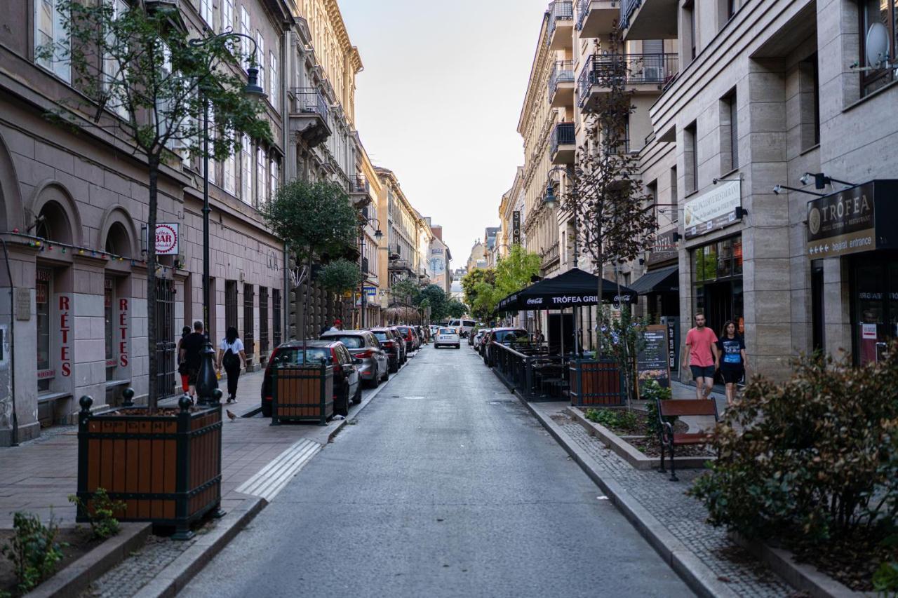 King Seventeen Homes Budapest Esterno foto