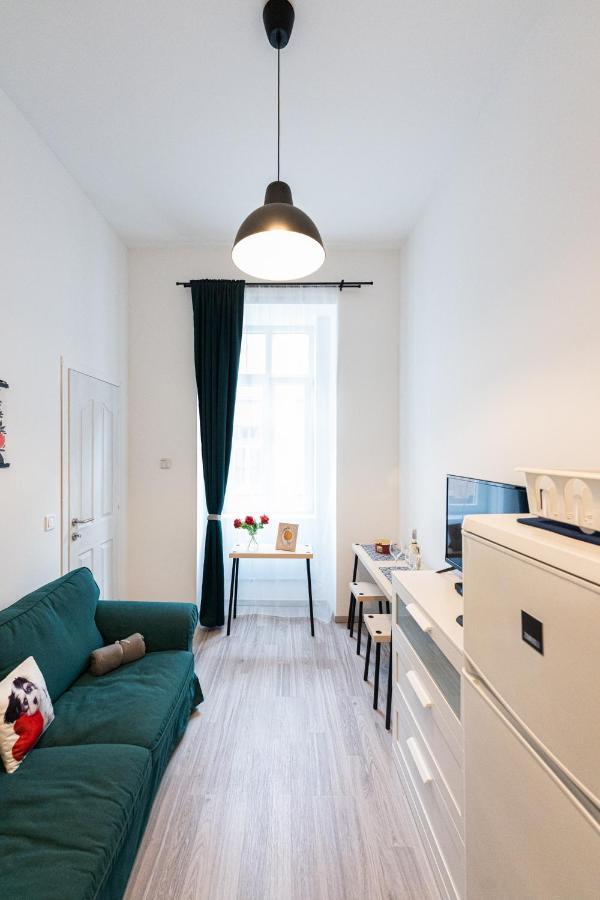 King Seventeen Homes Budapest Esterno foto